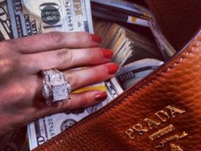 DOLGUN ÜCRETLE GÜNLÜK ÖDEMELİ SOHBET OPERATÖRÜ